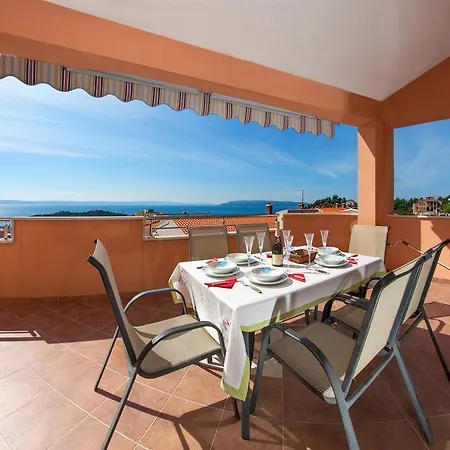 Art فيلة ماكارسكا